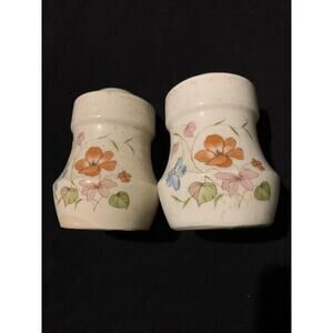 VTG Treasure Craft Crockery Salt And Pepper Shakers Wildflowers Stoneware Tan
